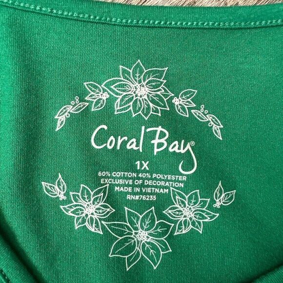 Coral Bay Cookie Baking Crew Top-Size 1X - Picture 3 of 8